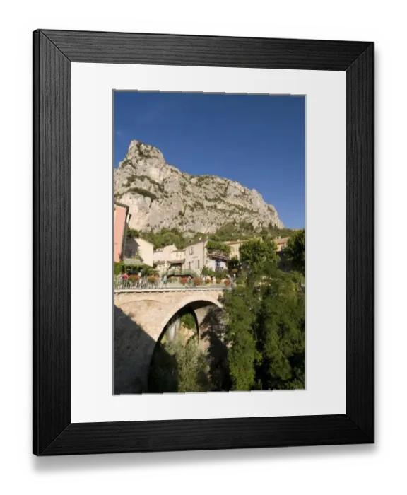 Framed Print : Moustiers-Sainte-Marie, Provence, France Framed Print : Moustiers-Sainte-Marie, Provence, France