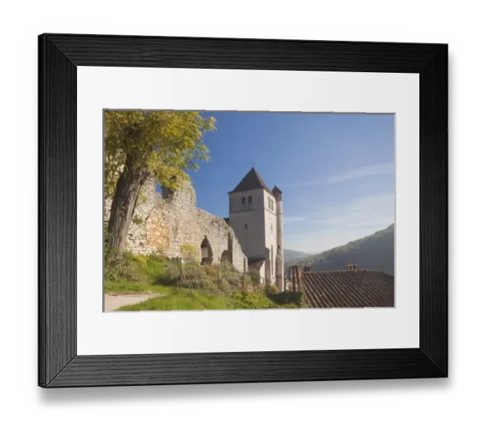 Framed Print : France, Midi-Pyrenees Region, Lot Department, St-Cirq-Lapopie, town and 15th century