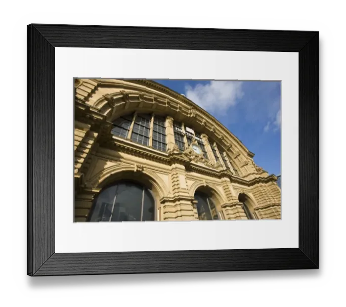 Framed Print : Germany, Hessen, Frankfurt am Main. Front of Hauptbahnhof, main train station, morning