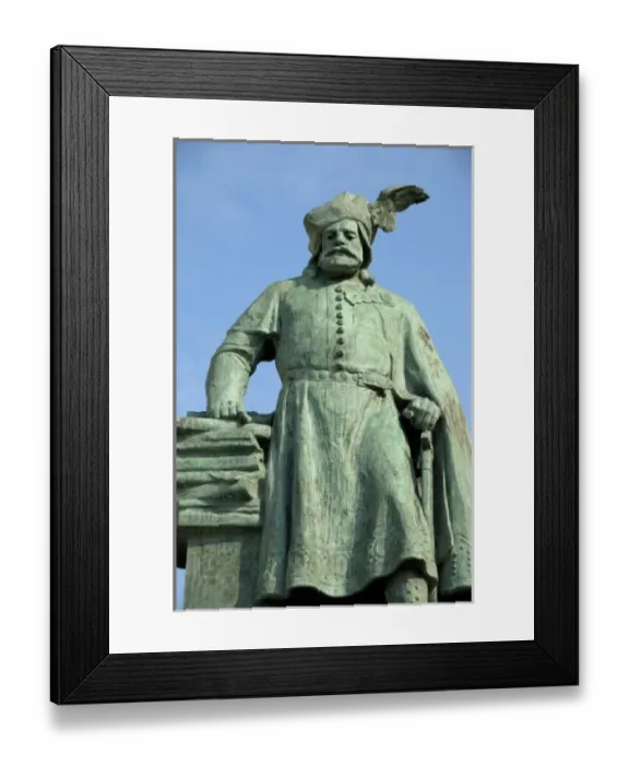 Framed Print : Hungary, Budapest, Pest. Historic Heros Square (aka Hosok tere), statue Framed Print : Hungary, Budapest, Pest. Historic Heros Square (aka Hosok tere), statue