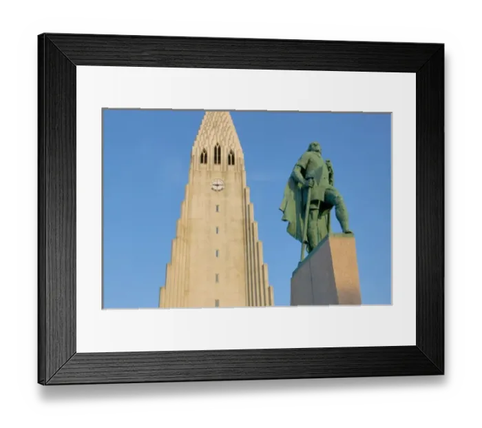 Framed Print : Iceland, Reykjavik, Hallgrimskirkja, Leif Eriksson Framed Print : Iceland, Reykjavik, Hallgrimskirkja, Leif Eriksson