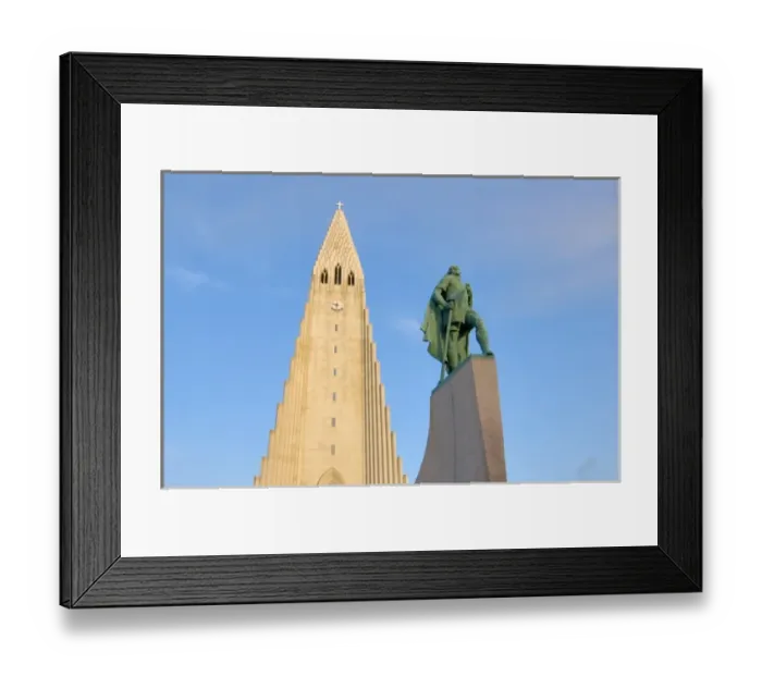 Framed Print : Iceland, Reykjavik, Hallgrimskirkja, Leif Eriksson Framed Print : Iceland, Reykjavik, Hallgrimskirkja, Leif Eriksson