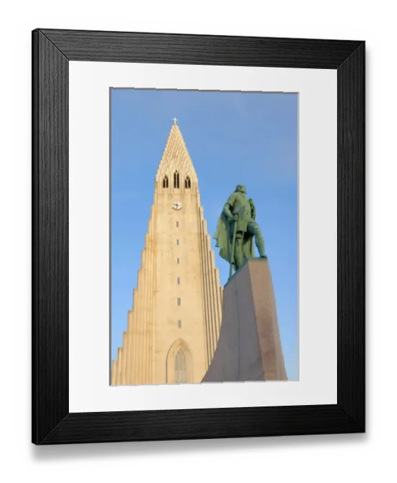 Framed Print : Iceland, Reykjavik, Hallgrimskirkja, Leif Eriksson Framed Print : Iceland, Reykjavik, Hallgrimskirkja, Leif Eriksson
