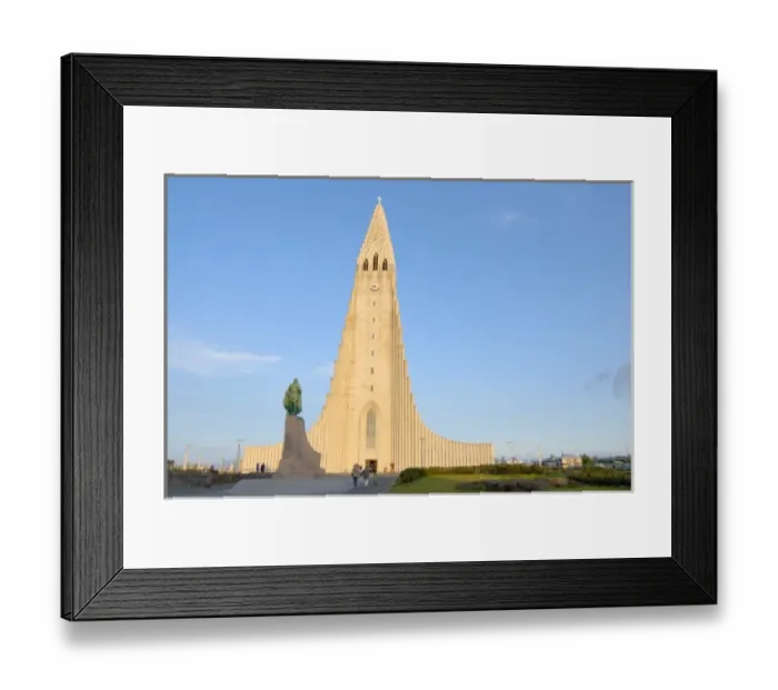 Framed Print : Iceland, Reykjavik, Hallgrimskirkja, Leif Eriksson Framed Print : Iceland, Reykjavik, Hallgrimskirkja, Leif Eriksson