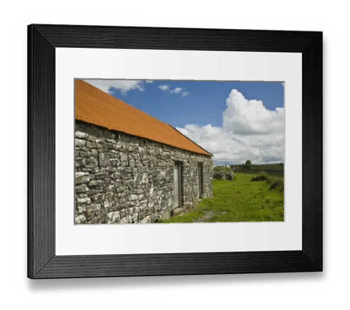 Framed Print : Ireland, the Burren. Traditional stone barn in the countryside Framed Print : Ireland, the Burren. Traditional stone barn in the countryside