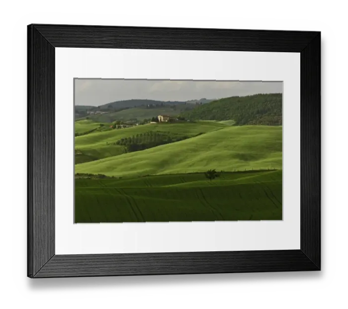 Framed Print : Agricultural region of Tuscany, Italy Framed Print : Agricultural region of Tuscany, Italy
