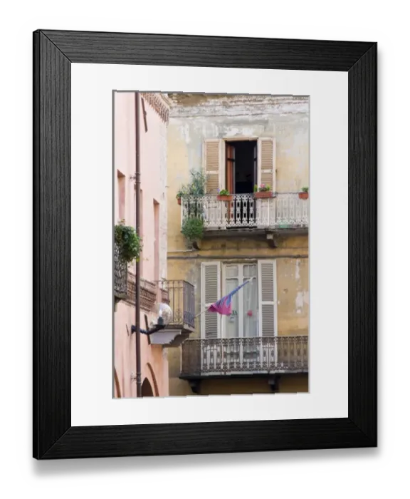 Framed Print : Italy, Piedmont (Piemonte), Langhe, Alba Framed Print : Italy, Piedmont (Piemonte), Langhe, Alba