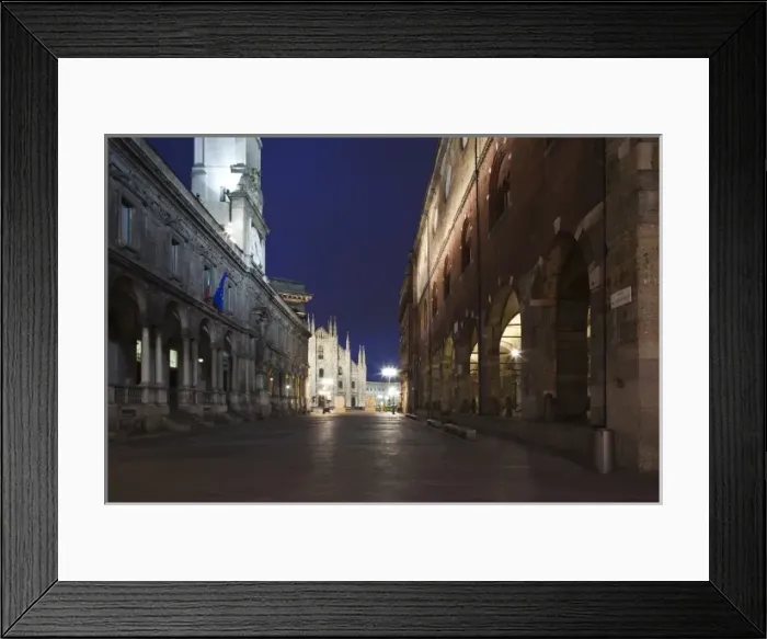 Framed Print : Italy, Milan Province, Milan. Piazza del Duomo and the Milan Cathedral, dawn Framed Print : Italy, Milan Province, Milan. Piazza del Duomo and the Milan Cathedral, dawn