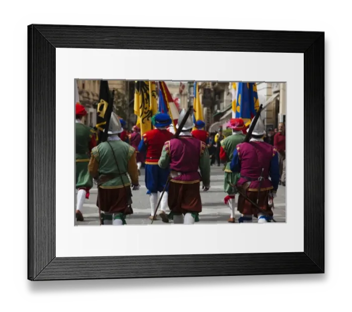 Framed Print : Malta, Valletta, In Guardia military re-enactors in 15th century uniforms, Triq il-Repubblika Framed Print : Malta, Valletta, In Guardia military re-enactors in 15th century uniforms, Triq il-Repubblika
