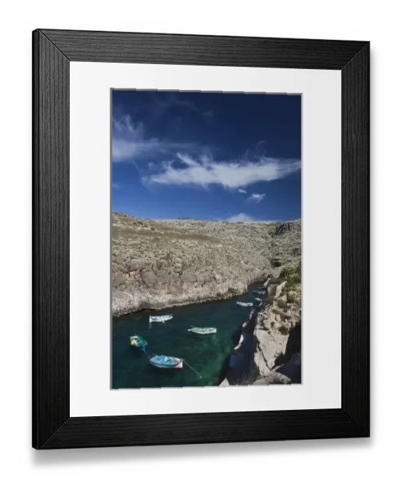 Framed Print : Malta, Southeast, Wied iz-Zurrieq, harbor inlet by the Blue Grotto Framed Print : Malta, Southeast, Wied iz-Zurrieq, harbor inlet by the Blue Grotto