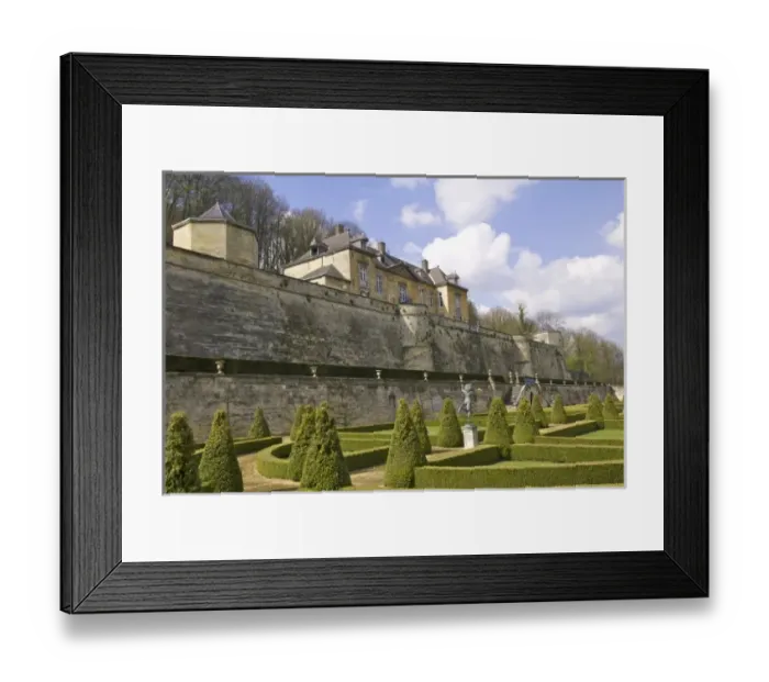 Framed Print : Netherlands, Limburg, Mstricht, Chateau Neercaane, terraced castle, UNESCO site