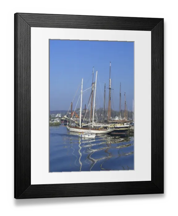 Framed Print : Enkhuizen, Netherlands, North Holland, West-Frisia, Usselmeer Framed Print : Enkhuizen, Netherlands, North Holland, West-Frisia, Usselmeer