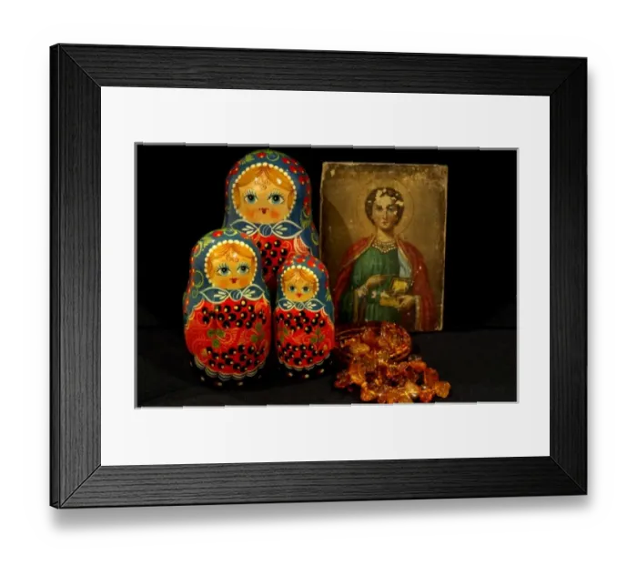 Framed Print : Asia, Russia. Typical Russian handicrafts. Traditional Matrushka (nesting) dolls