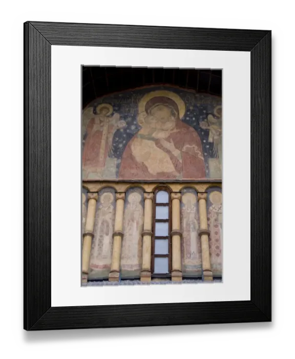 Framed Print : Russia, Moscow, The Kremlin. Cathedral of the Assumption (aka Uspensky sobor) founded in 1326 Framed Print : Russia, Moscow, The Kremlin. Cathedral of the Assumption (aka Uspensky sobor) founded in 1326