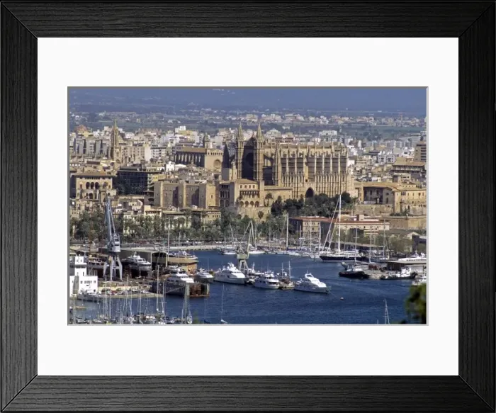 Framed Print : Cathedral and overview of Palma de Majorca, Spain Framed Print : Cathedral and overview of Palma de Majorca, Spain