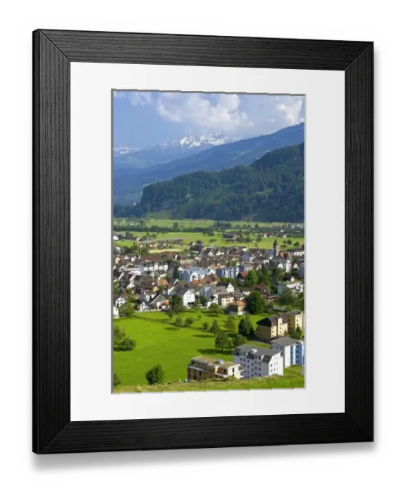 Framed Print : A view of Walenstadt with the Swiss Alps in the background