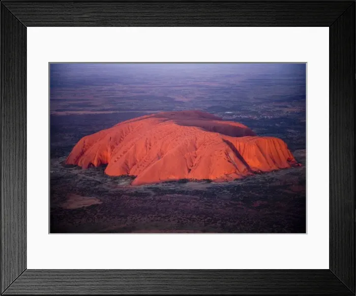 Framed Print : Last Light on Uluru / Ayers Rock, Uluru - Kata Tjuta National Park, World Heritage Area Framed Print : Last Light on Uluru / Ayers Rock, Uluru - Kata Tjuta National Park, World Heritage Area