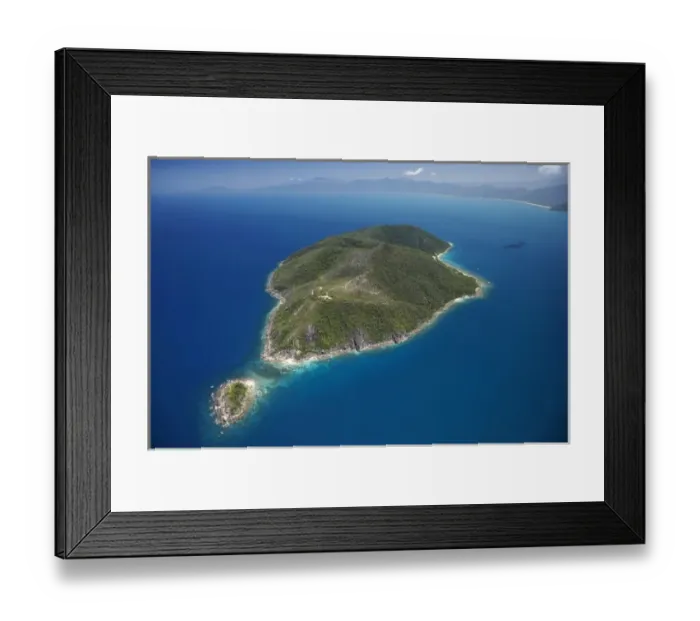 Framed Print : Fitzroy Island and Little Fitzroy Island, near Cairns, North Queensland, Australia Framed Print : Fitzroy Island and Little Fitzroy Island, near Cairns, North Queensland, Australia