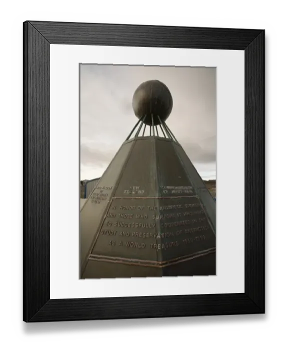 Framed Print : Antarctic, Sub Antarctic Island Framed Print : Antarctic, Sub Antarctic Island