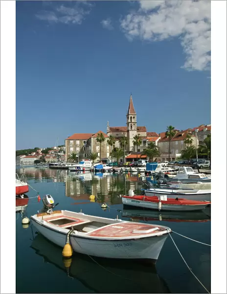Croatia, Central Dalmatia, BRAC ISLAND, MILNA. Harbor View