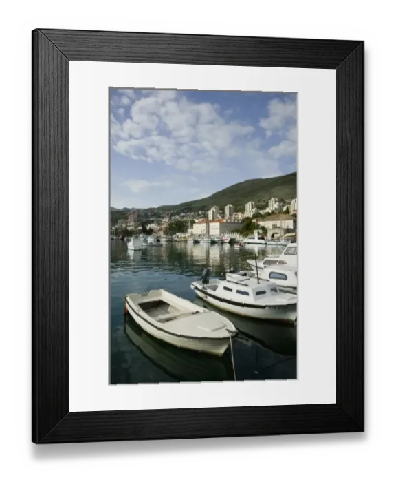 Framed Print : Croatia, Southern Dalmatia, DUBROVNIK. Port of GRUZ view