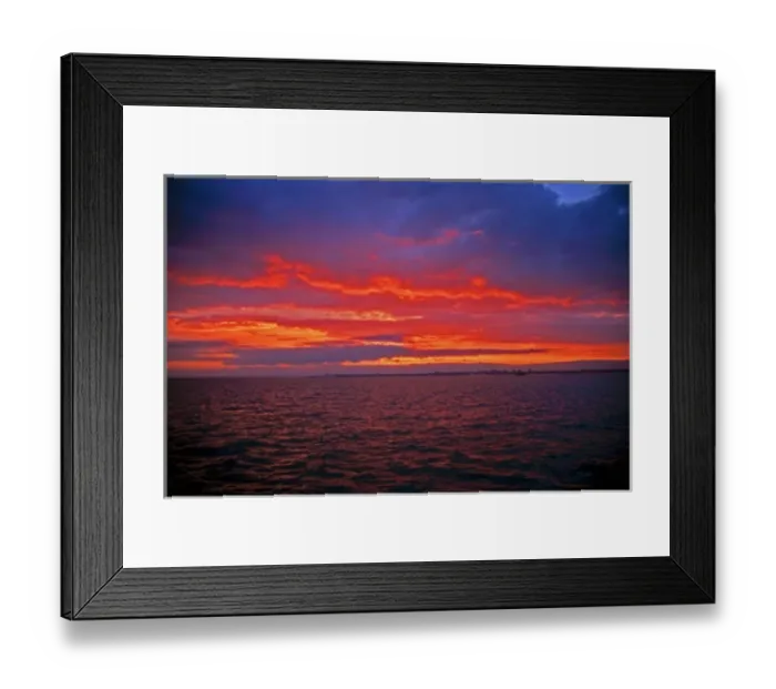 Framed Print : United Kingdom, Southend-on-Sea. Sunset on the Thames Framed Print : United Kingdom, Southend-on-Sea. Sunset on the Thames