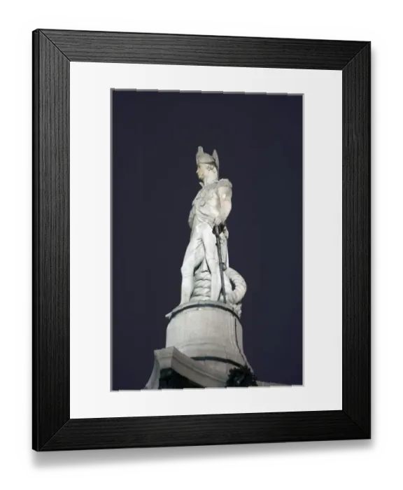 Framed Print : Statue of Admiral Horatio Nelson, atop Nelsons Column, Trafalgar Square, London Framed Print : Statue of Admiral Horatio Nelson, atop Nelsons Column, Trafalgar Square, London