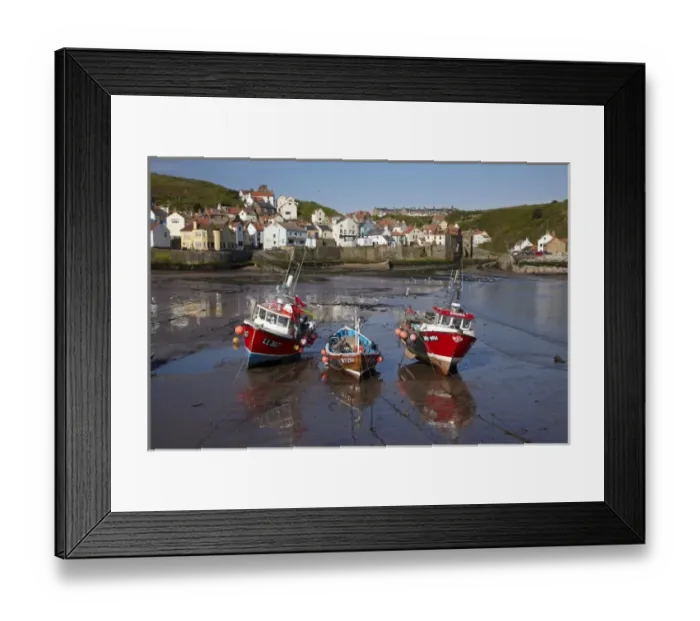 Framed Print : Fishing boats at low tide, Staithes, North Yorkshire, England Framed Print : Fishing boats at low tide, Staithes, North Yorkshire, England