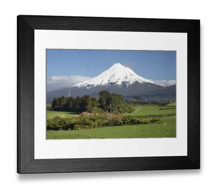 Framed Print : Farmland near Inglewood and Mt Taranaki / Mt Egmont, Taranaki, North Island, New Zealand Framed Print : Farmland near Inglewood and Mt Taranaki / Mt Egmont, Taranaki, North Island, New Zealand