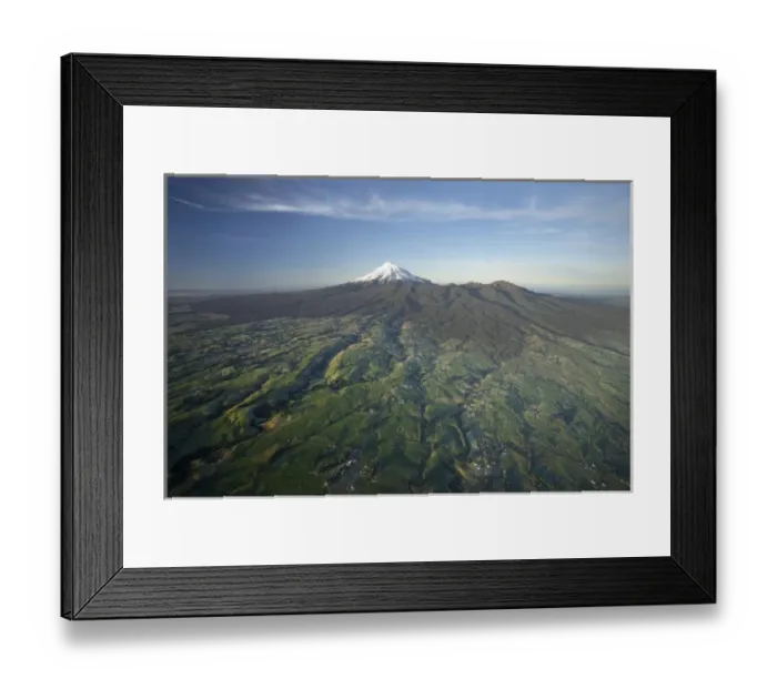 Framed Print : Frosty Farmland and Early Light on Mt Taranaki / Mt Egmont, Egmont National Park Framed Print : Frosty Farmland and Early Light on Mt Taranaki / Mt Egmont, Egmont National Park