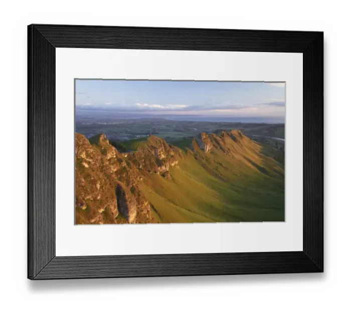 Framed Print : Early Light on Te Mata Peak, Hawkes Bay, North Island, New Zealand Framed Print : Early Light on Te Mata Peak, Hawkes Bay, North Island, New Zealand