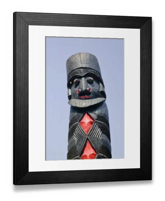 Framed Print : New Caledonia, Central Grande Terre Island, LA FOA. Totem pole display at the sculpture garden Framed Print : New Caledonia, Central Grande Terre Island, LA FOA. Totem pole display at the sculpture garden