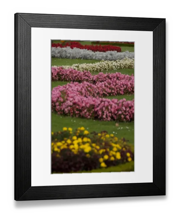 Framed Print : Austria, Vienna. Maria Theresas baroque Schonbrunn Palace (aka Schlob Schonbrunn)