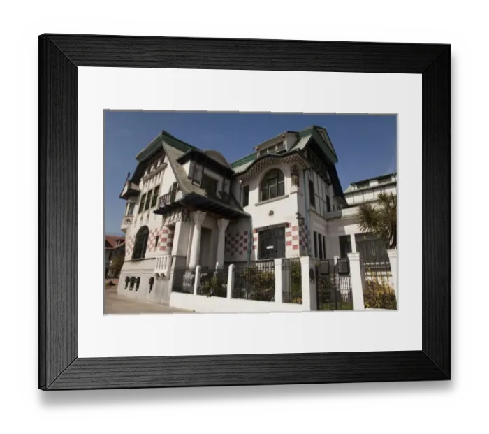 Framed Print : South America, Chile, Valparaiso. Baburizza Palace houses a fine art museum. (UNESCO Framed Print : South America, Chile, Valparaiso. Baburizza Palace houses a fine art museum. (UNESCO