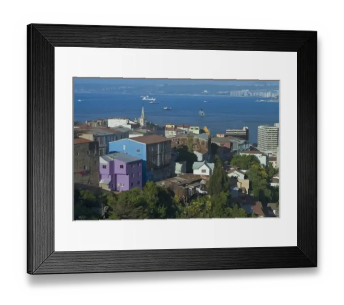Framed Print : Valparaiso, Chile with harbor Framed Print : Valparaiso, Chile with harbor