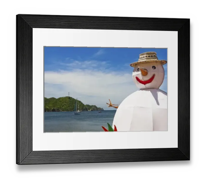 Framed Print : Taganga, Colombia. Caribbean Christmas decorations in the tropics Framed Print : Taganga, Colombia. Caribbean Christmas decorations in the tropics