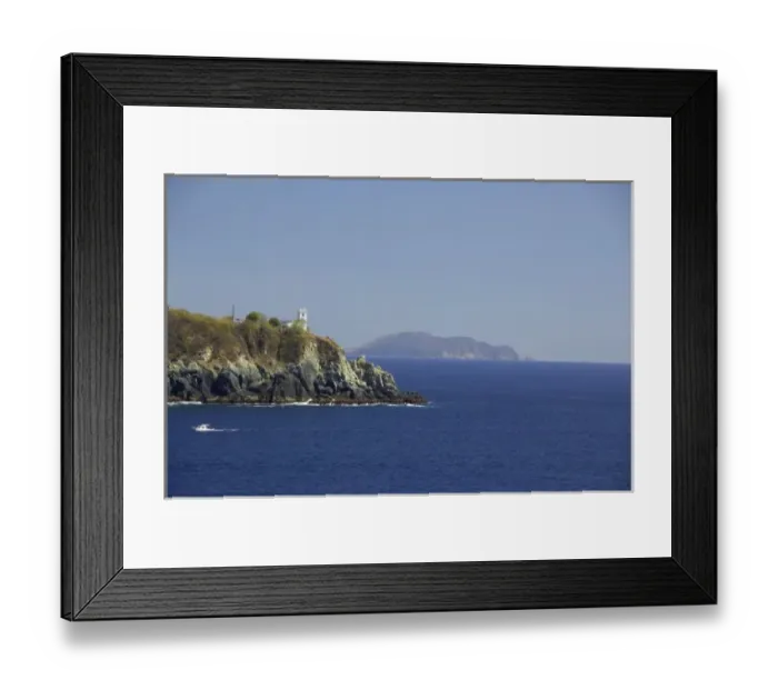 Framed Print : North America, Mexico, State of Guerrero, Zihuatanejo. Seascape view sailing into