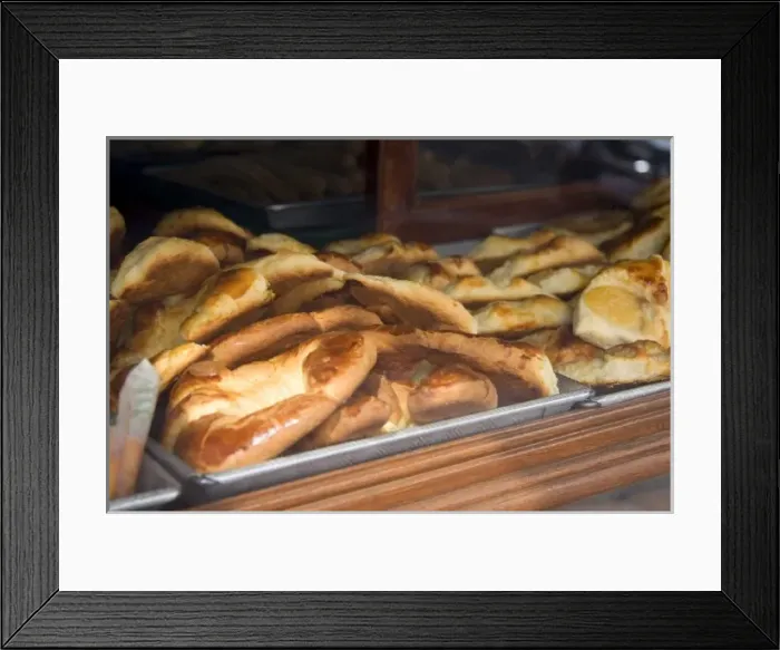 Framed Print : Croissants in the window of a Mexican bakery in Mexico City, Mexico