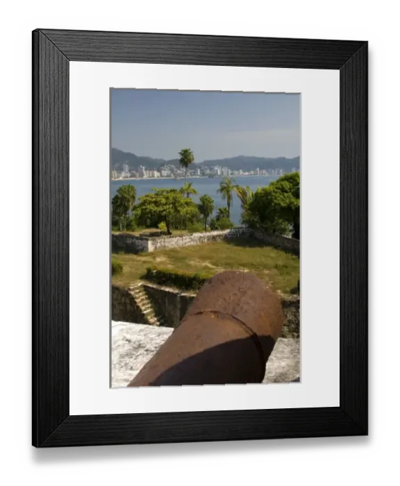 Framed Print : The Fort of San Diego located on a hill in downtown Acapulco, Guerrero, Mexico