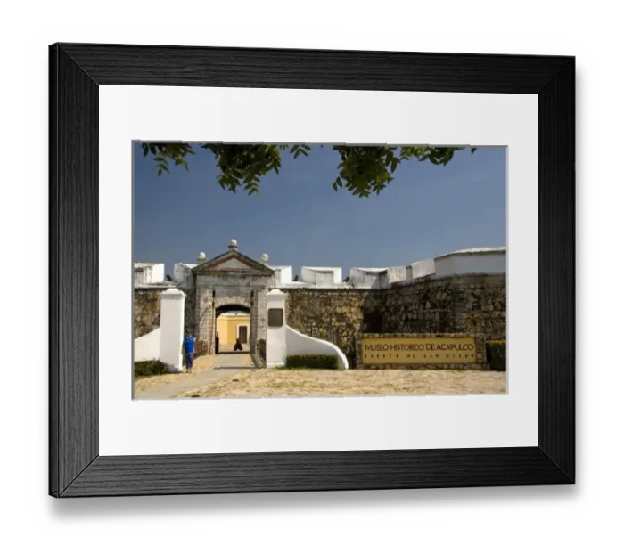 Framed Print : The Fort of San Diego located on a hill in downtown Acapulco, Guerrero, Mexico