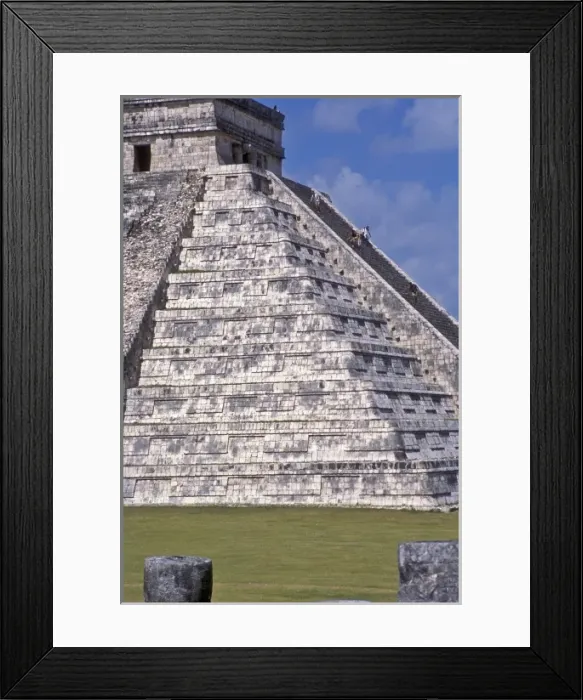 Framed Print : Tourists climbing stairs of El Castillo, stone ruins in Chichen Itza. Central America
