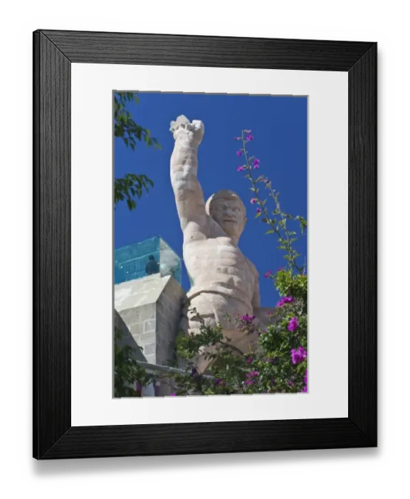 Framed Print : Mexico, Guanajuato, Guanajuato, Statue of El Pipila Framed Print : Mexico, Guanajuato, Guanajuato, Statue of El Pipila