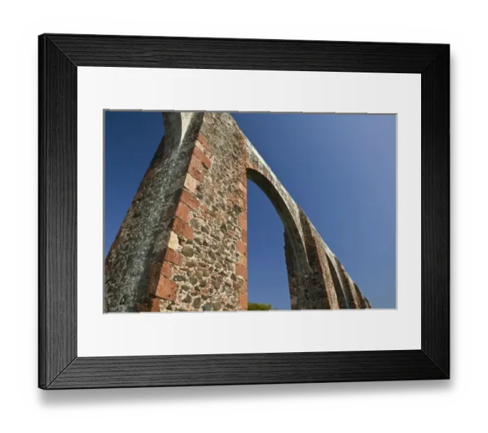Framed Print : Mexico, Queretaro State, Queretaro. Los Arcos Aqueduct (b. 1726-1735) 1. 28 km long Framed Print : Mexico, Queretaro State, Queretaro. Los Arcos Aqueduct (b. 1726-1735) 1. 28 km long