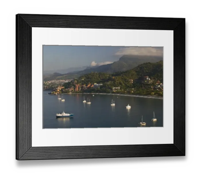 Framed Print : Mexico, Guerrero, Zihuatanejo. Playa La Ropa  /  Morning