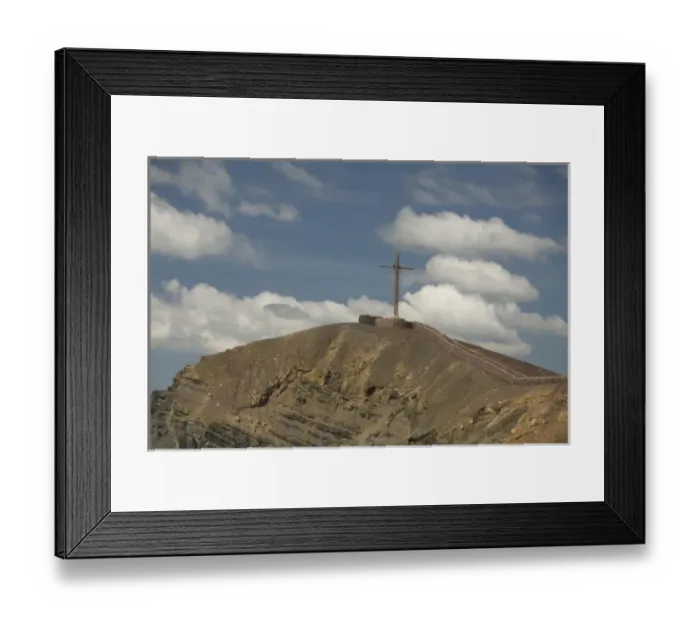 Framed Print : Nicaragua, Masaya. Huge Cross on rim of Masaya Volcano Framed Print : Nicaragua, Masaya. Huge Cross on rim of Masaya Volcano