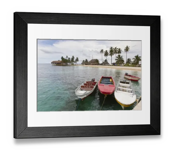 Framed Print : Panama. Island of Porvenir in the San Blas Islands off the northern coast of Panama Framed Print : Panama. Island of Porvenir in the San Blas Islands off the northern coast of Panama