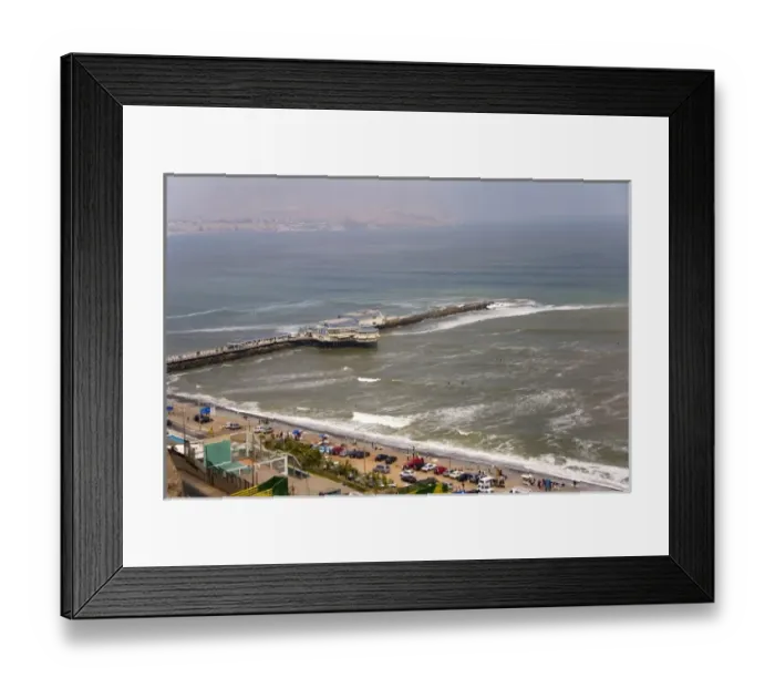 Framed Print : Lima, Peru. Miraflores, one of the beaches just minurtes outside of central Lima