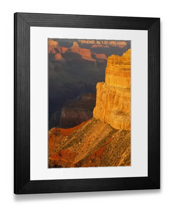 Framed Print : Last light of the day hits walls of Hopi Point along the South Rim of Grand Canyon Framed Print : Last light of the day hits walls of Hopi Point along the South Rim of Grand Canyon