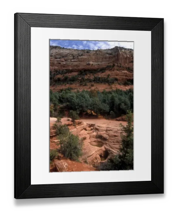 Framed Print : Red rock country with its hiking trails surrounding Sedona, AZ Framed Print : Red rock country with its hiking trails surrounding Sedona, AZ