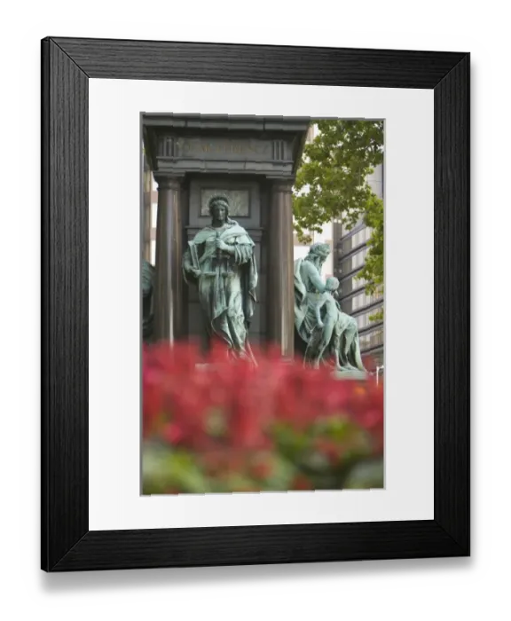 Framed Print : HUNGARY, Budapest. Statue of Ferenc DeA'k in Roosevelt Square. (RF) Framed Print : HUNGARY, Budapest. Statue of Ferenc DeA'k in Roosevelt Square. (RF)